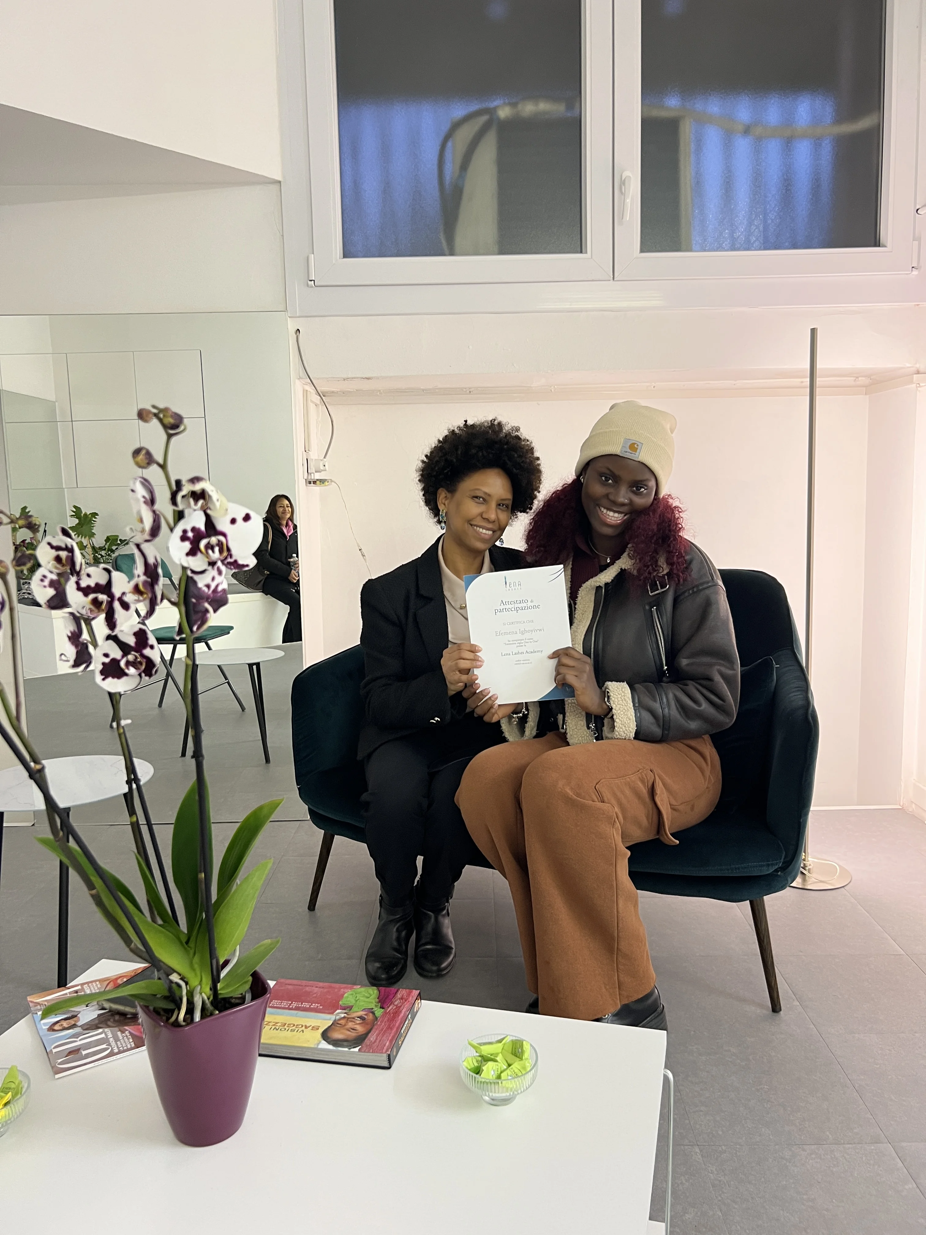 Sessione formativa Lena Lashes Academy — corsi extension e laminazione ciglia