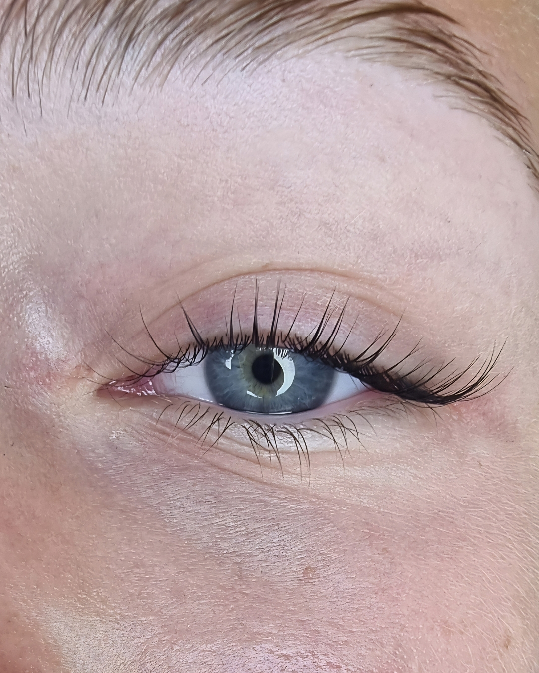 Effetto ciglia laminate a fine corso — formazione lamimaker Lena Lashes Academy Milano