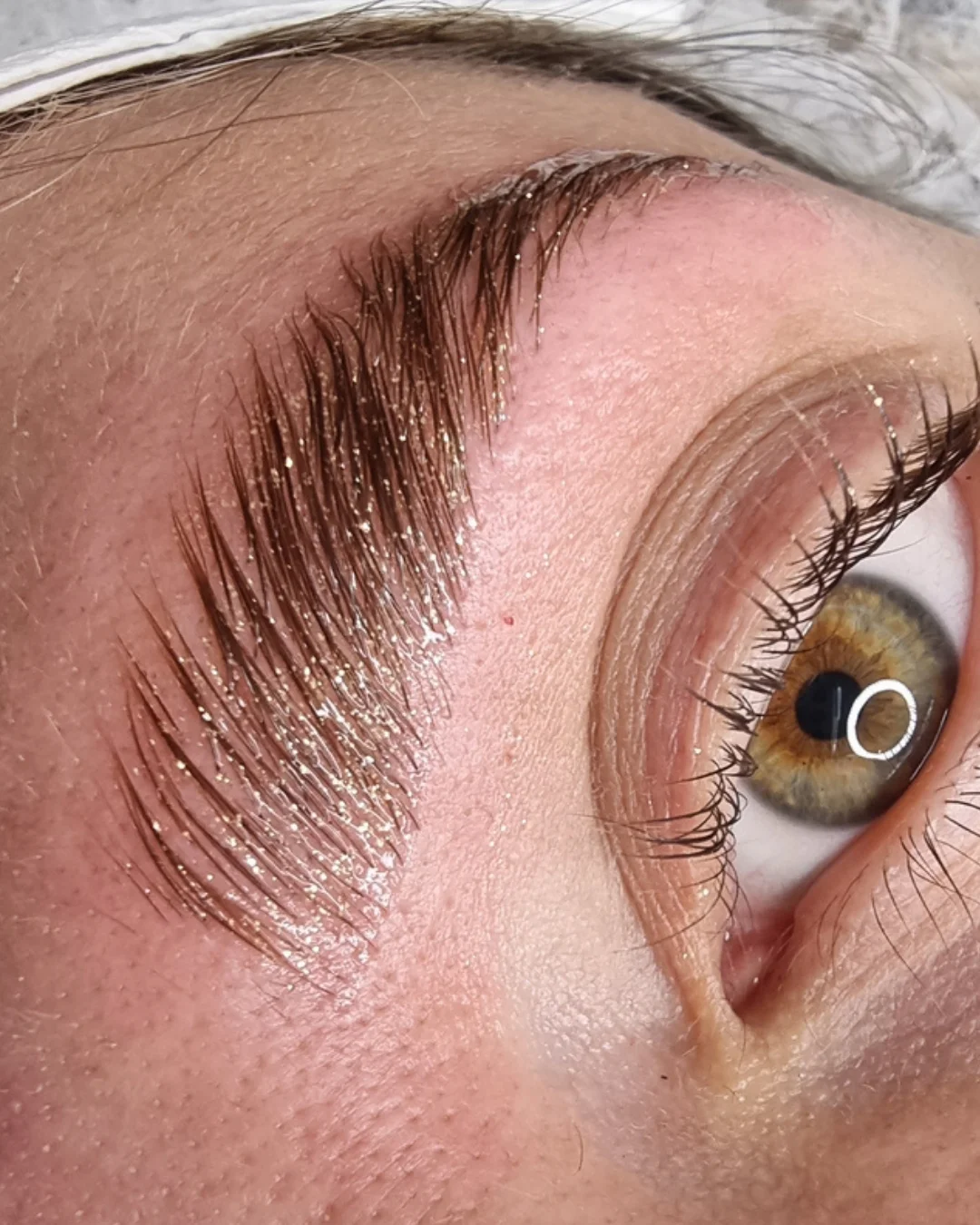 Brow lift sopracciglia prima e dopo — Lena Lashes Milano