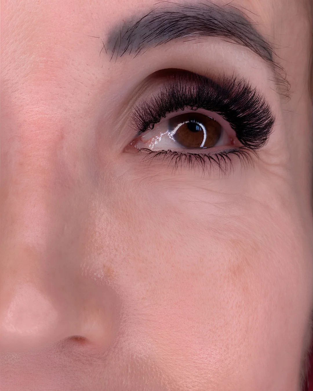 Extension ciglia inferiori applicate presso lo studio Lena Lashes a Milano