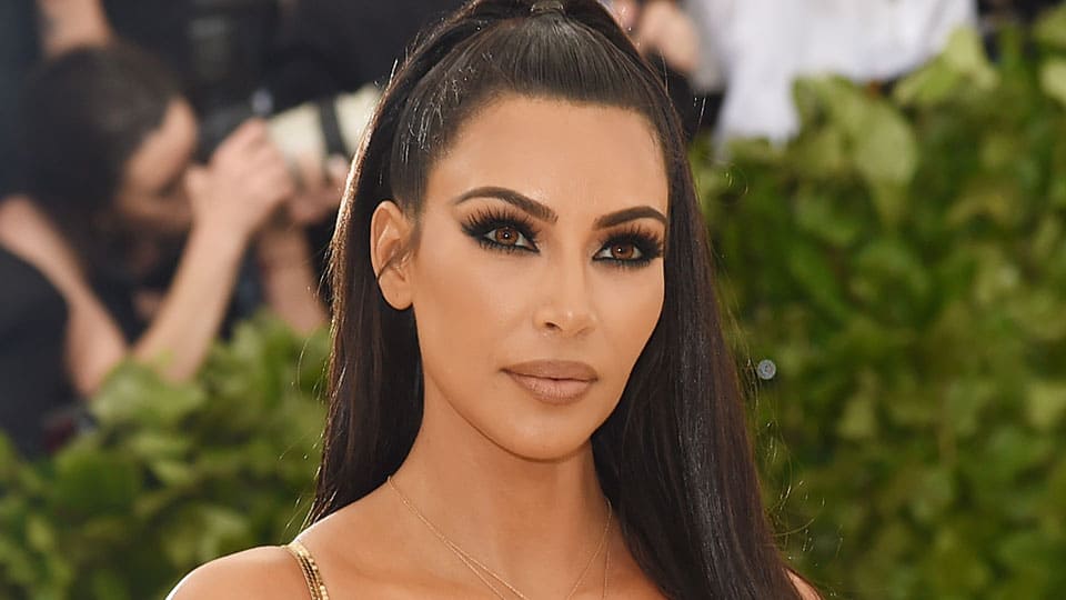 extension ciglia kim kardashian effetto