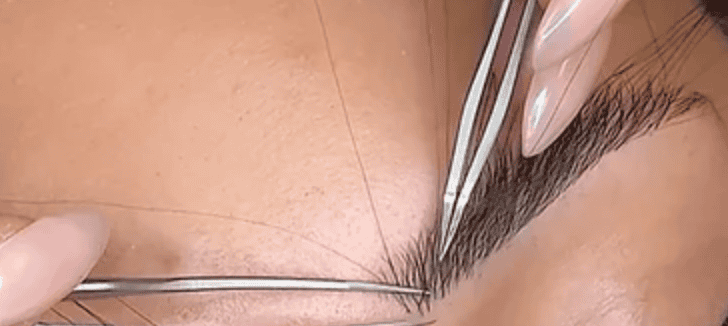 applicazione extension sopracciglia