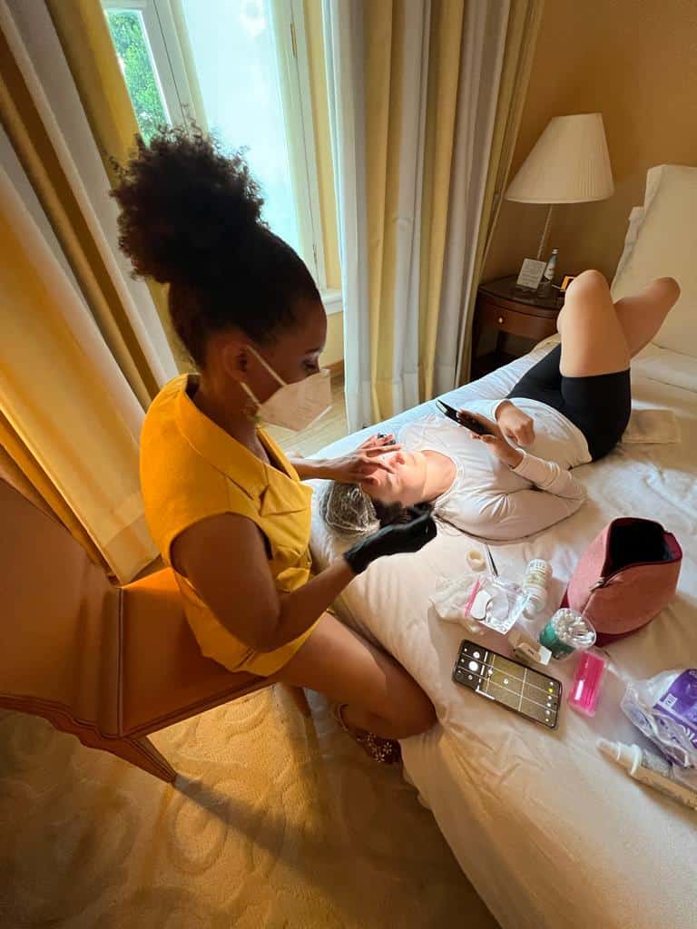 Extension ciglia in hotel 5 stelle Milano